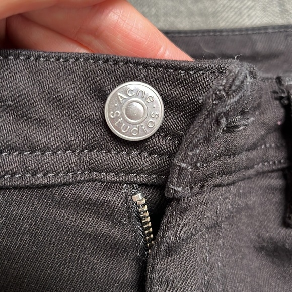 Acne Studios Peg Jeans in black - Picture 10 of 10